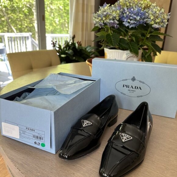 Prada Vernice Patent Loafer Pumps - Picture 1 of 7